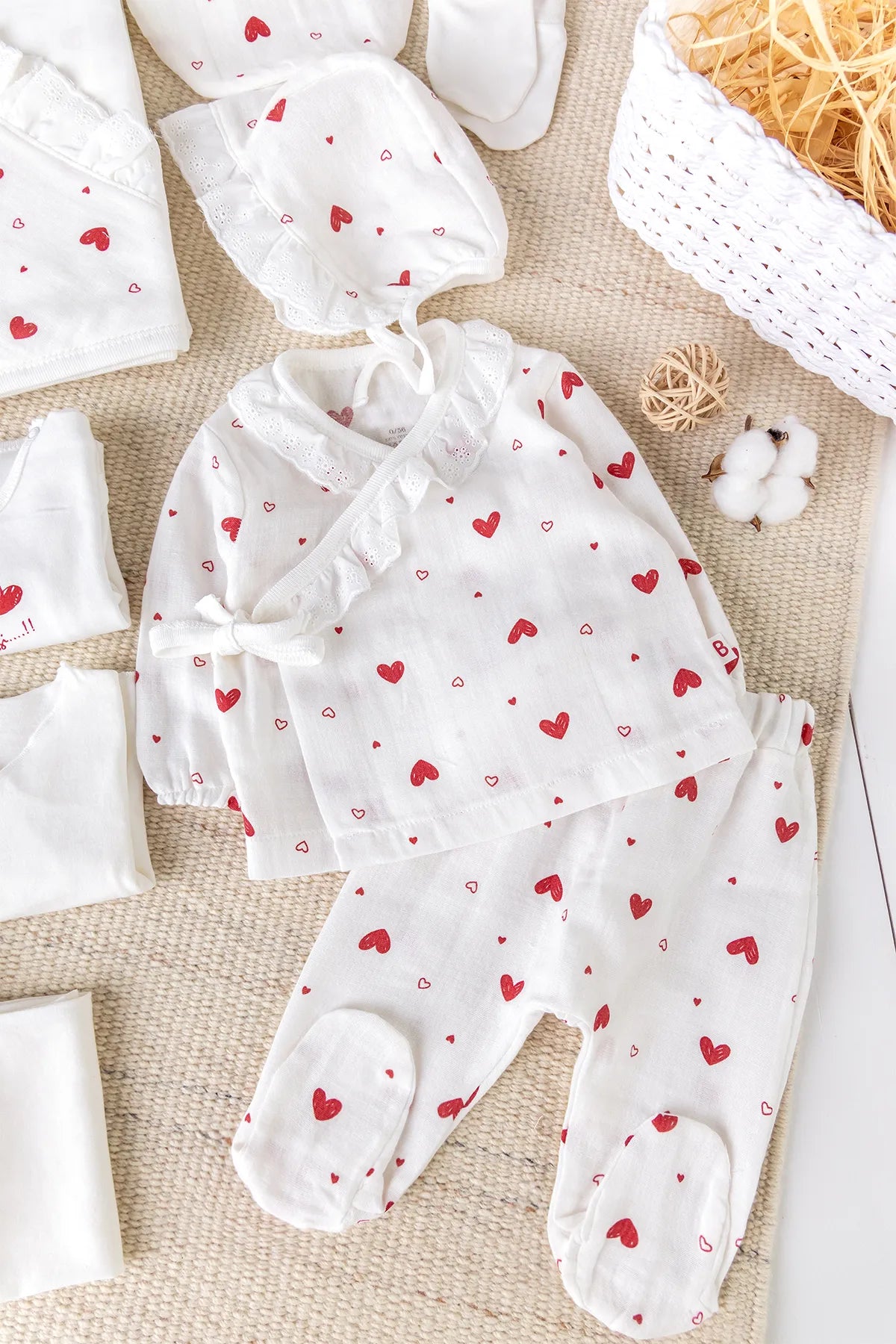 SET AMORINA DESET DELOVA