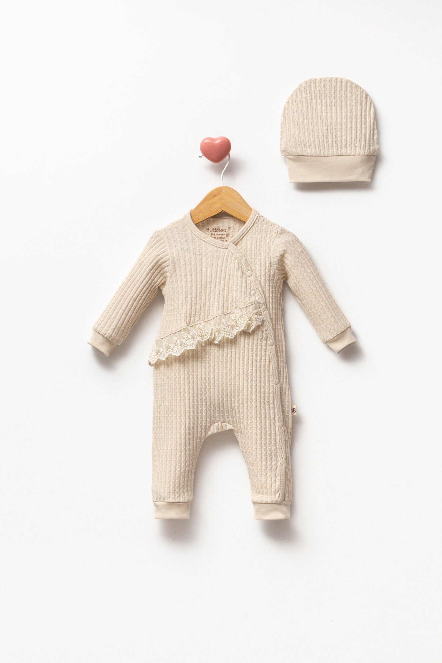 KOMBINEZON CAMELLIA U SETU S KAPICOM