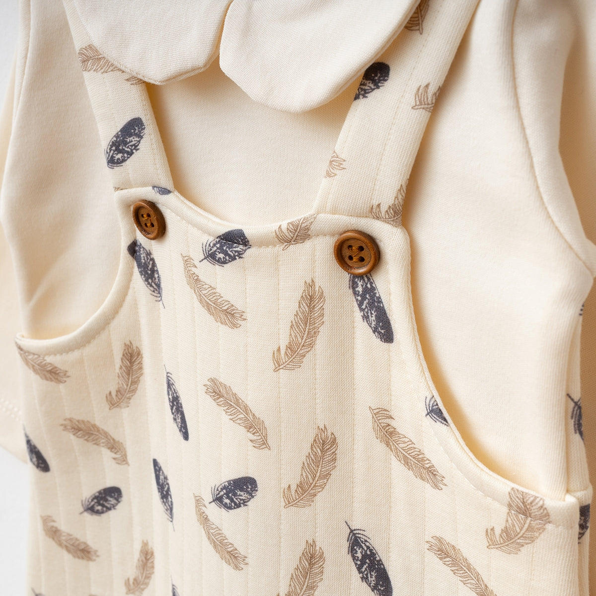 KOMBINEZON NA TREGERE SA PATOFNICAMA