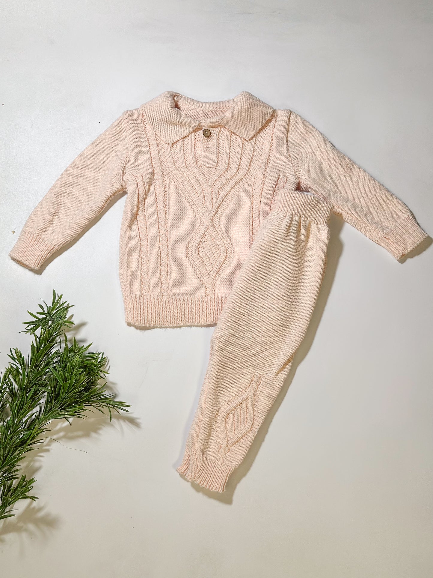 DZEMPER NA KRAGNICU I PANTALONICE TRI BOJE