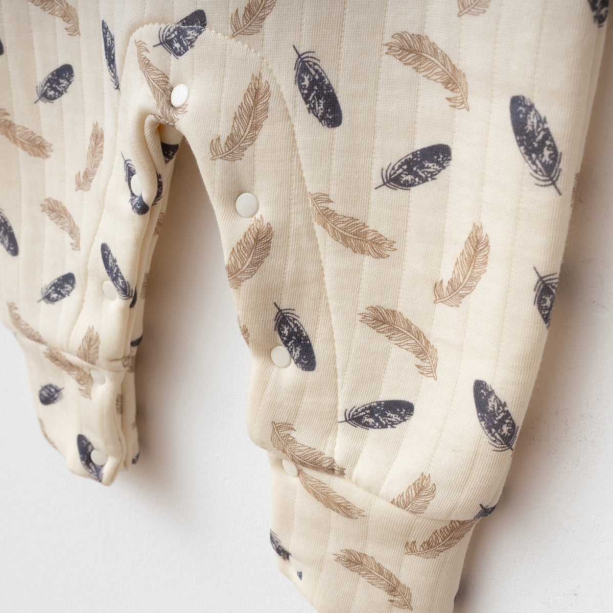 KOMBINEZON NA TREGERE SA PATOFNICAMA