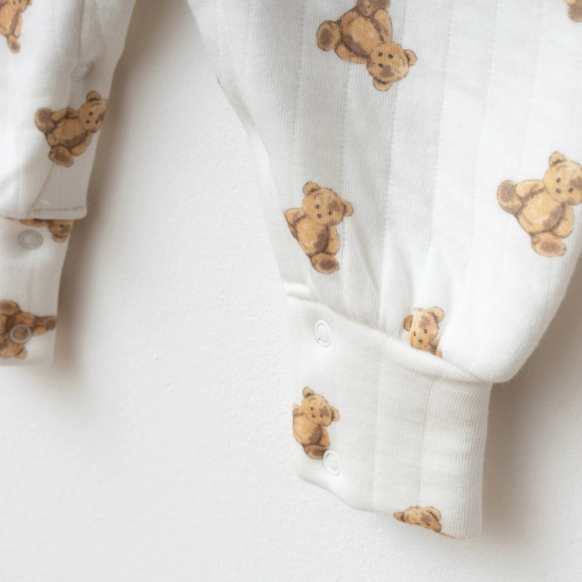 KOMBINEZON SA PATOFNICAMA SA DEZENOM MEDE