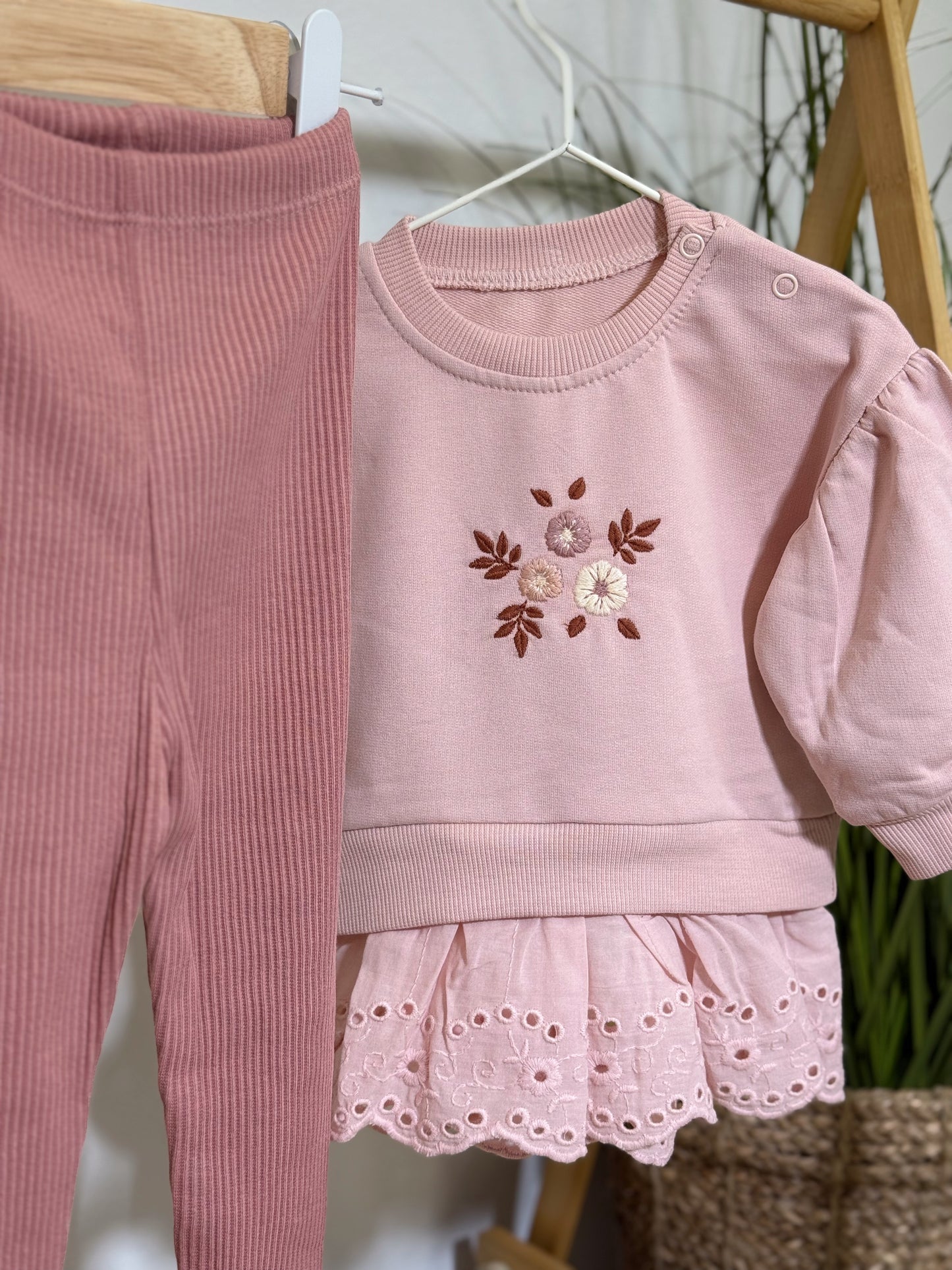 KOMPLET DUKSERICA I HELANKE