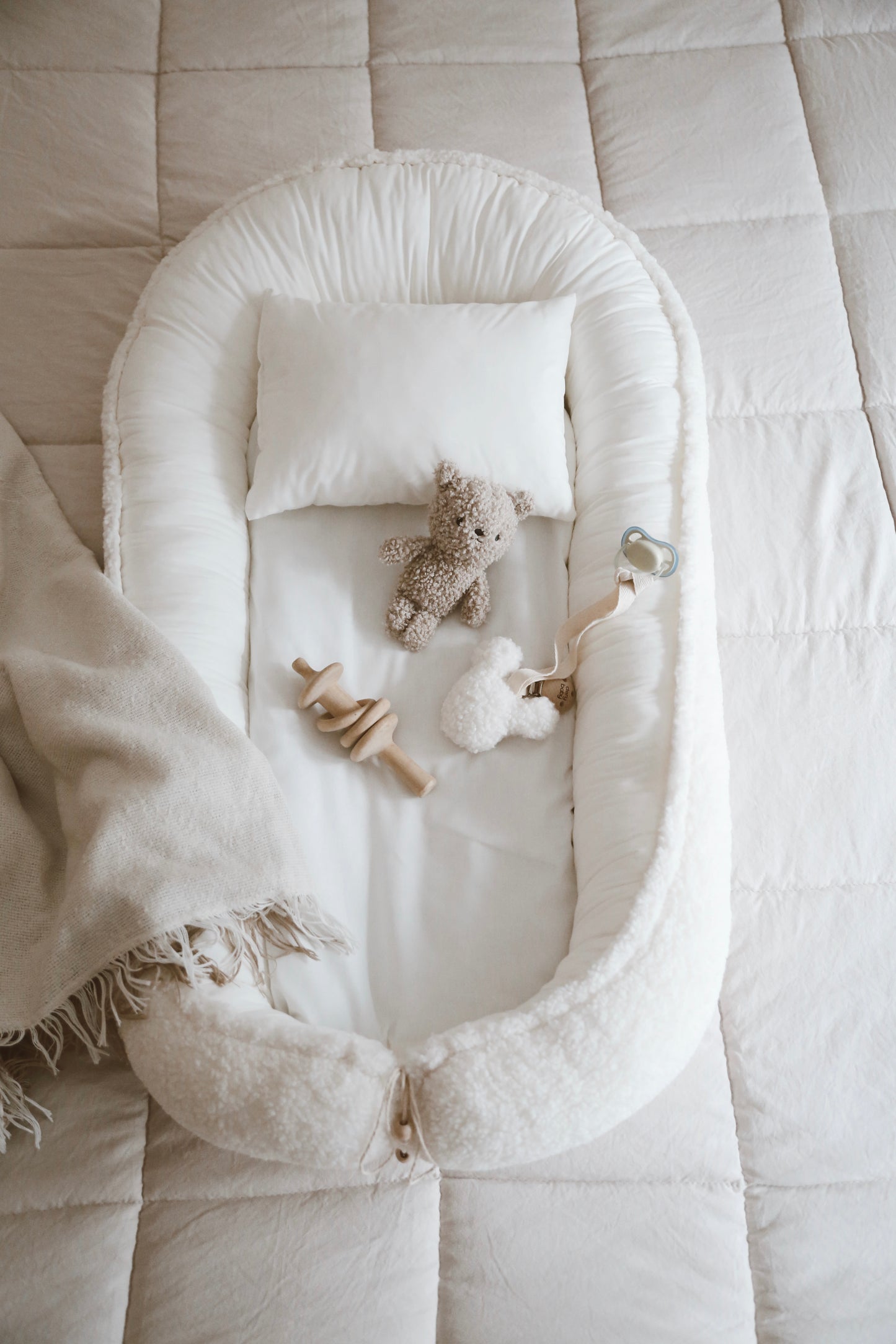 TEDDY GNEZDO ZA BEBE