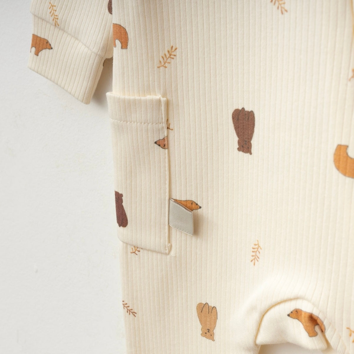 KOMBINEZON NA KAPICA SA DEZENOM MEDE