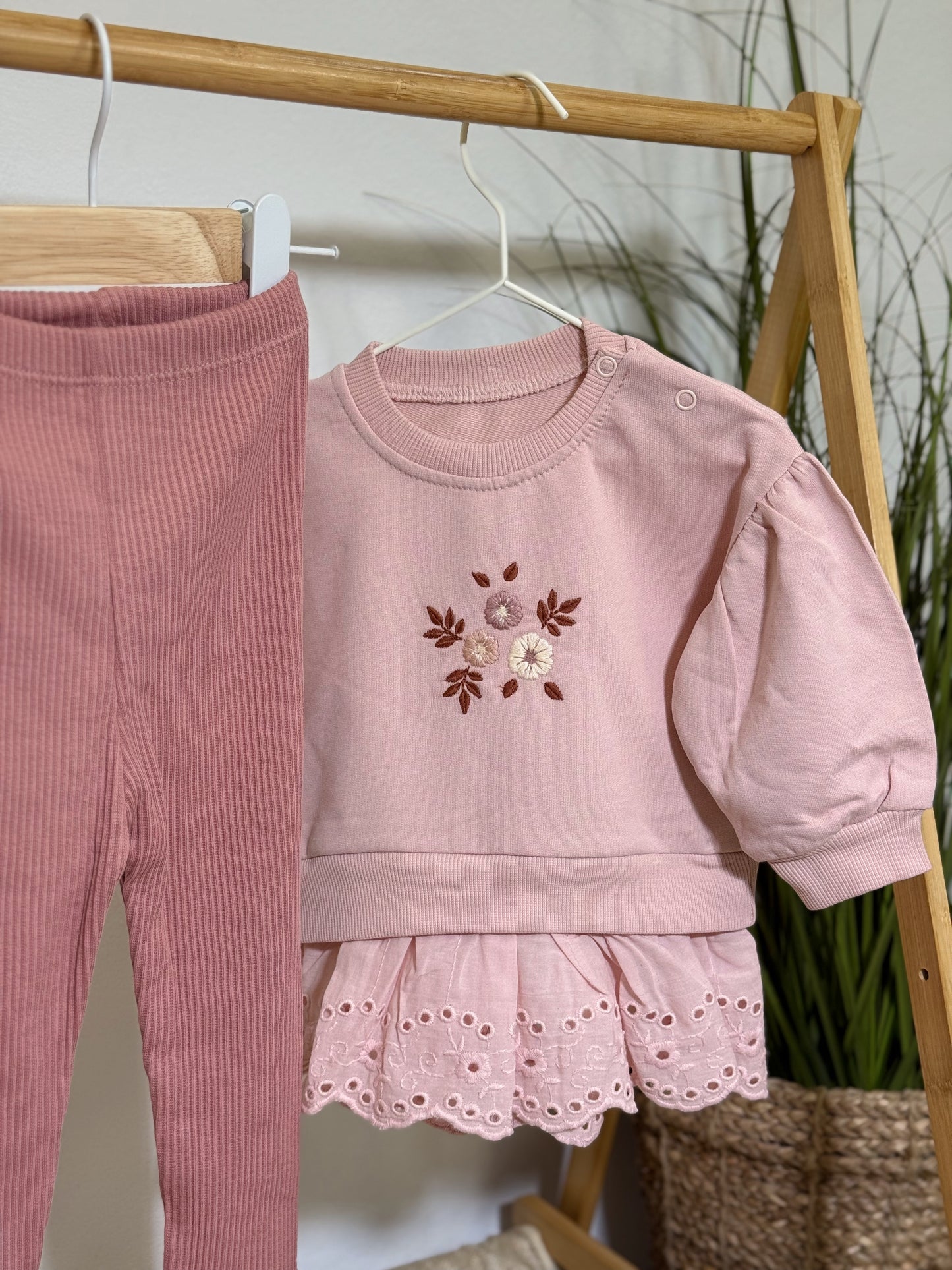 KOMPLET DUKSERICA I HELANKE