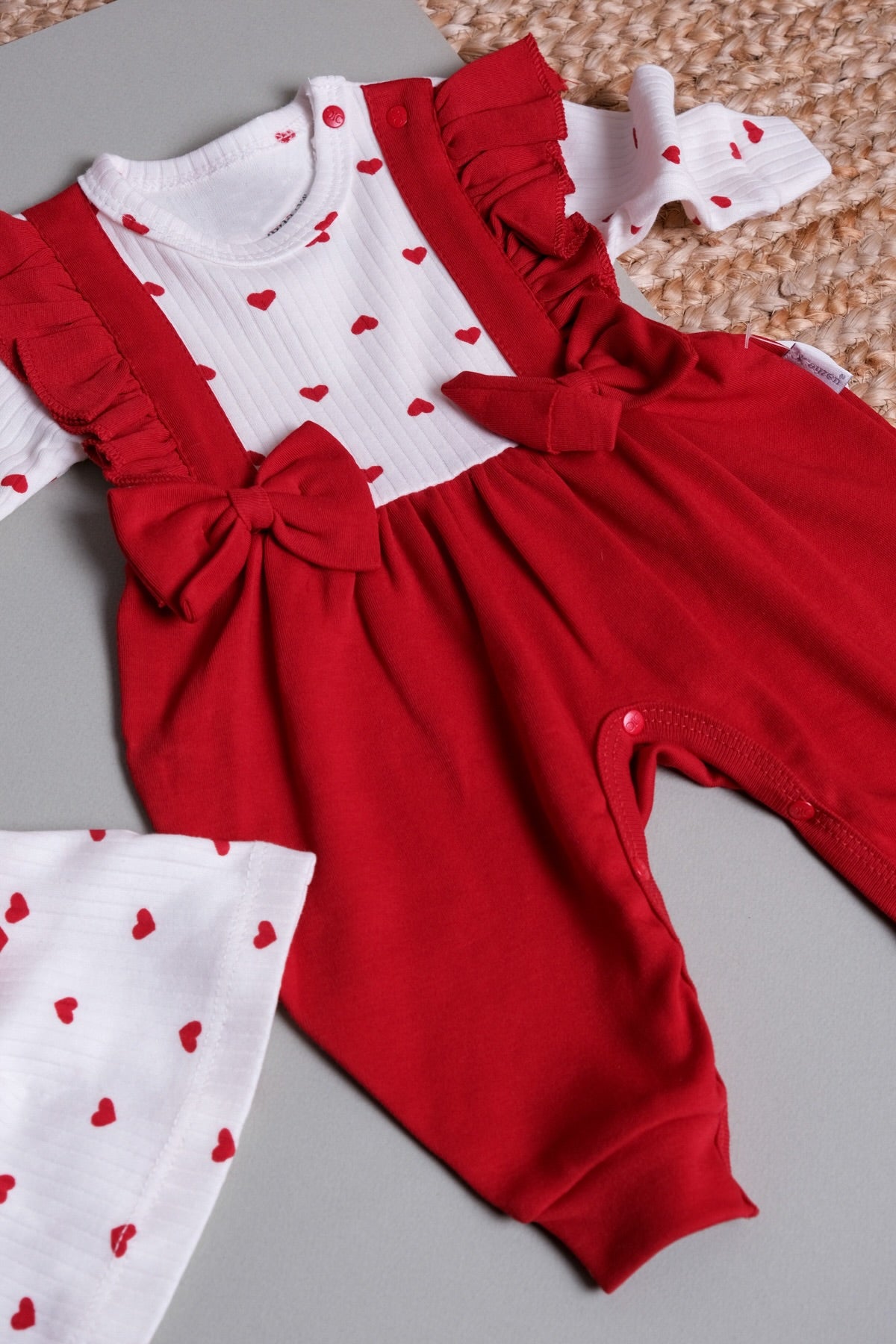 KOMBINEZON I KAPA SRCE