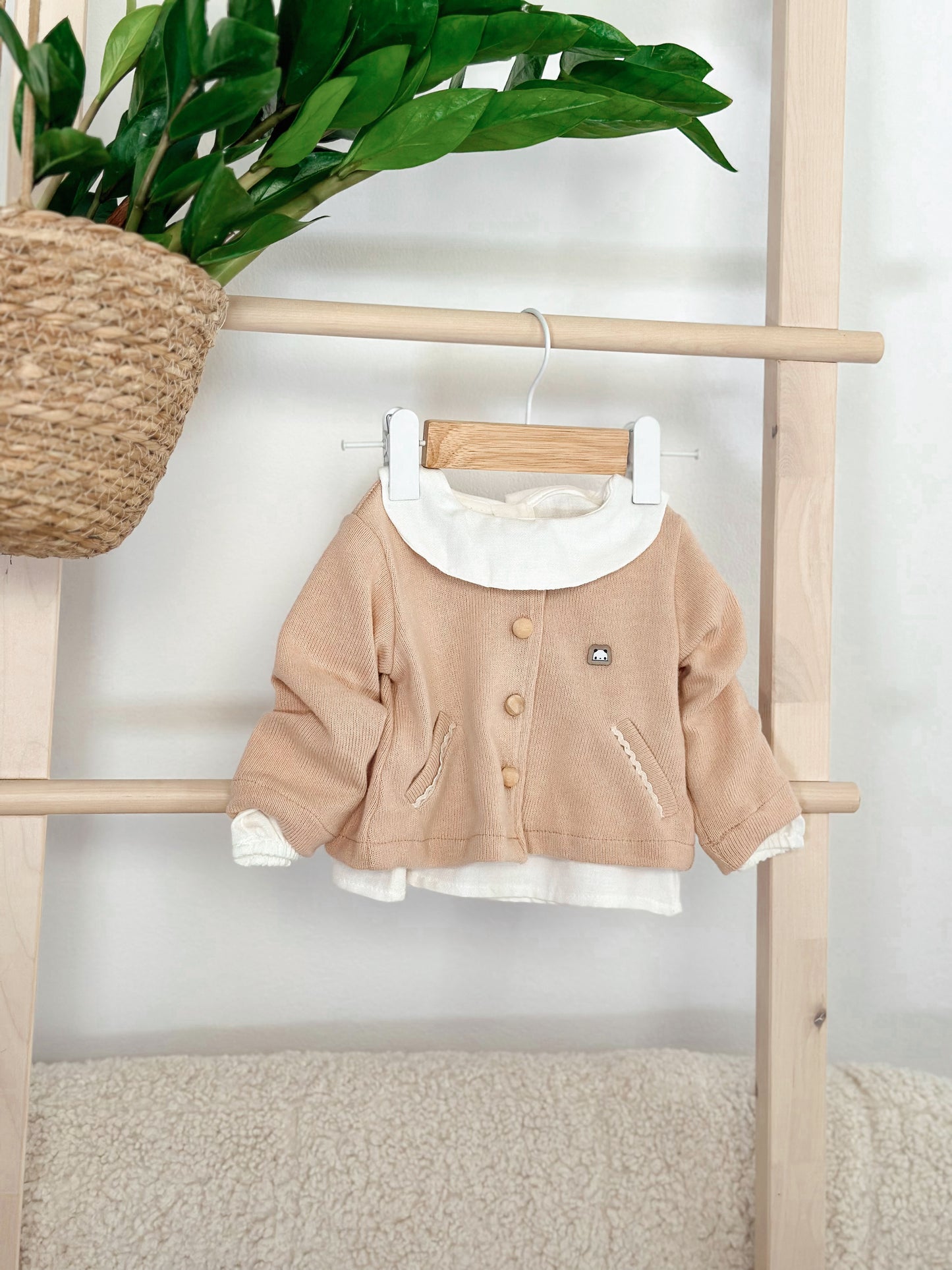 DŽEMPER, KOŠULJA I HELANKE