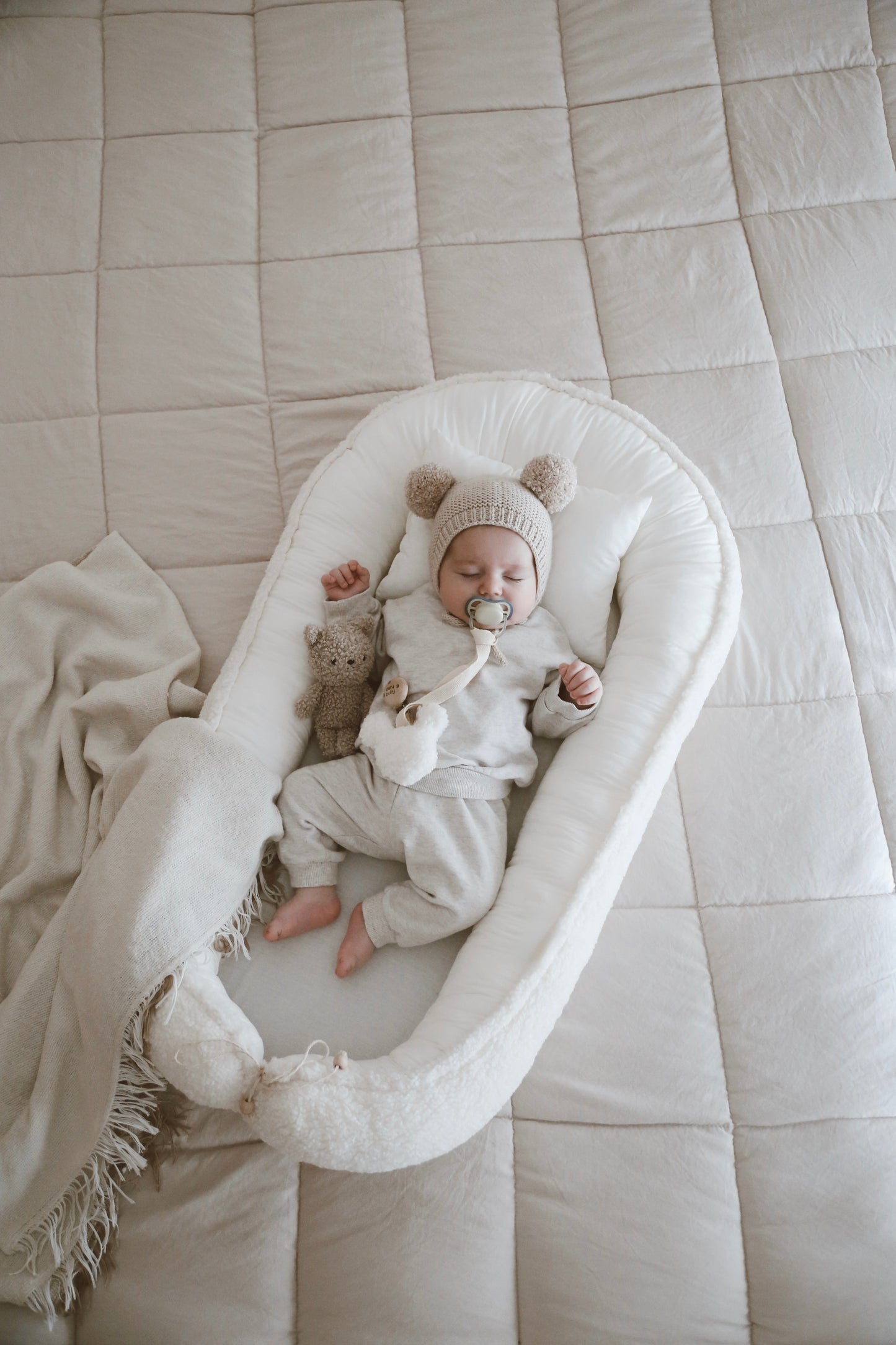 TEDDY GNEZDO ZA BEBE