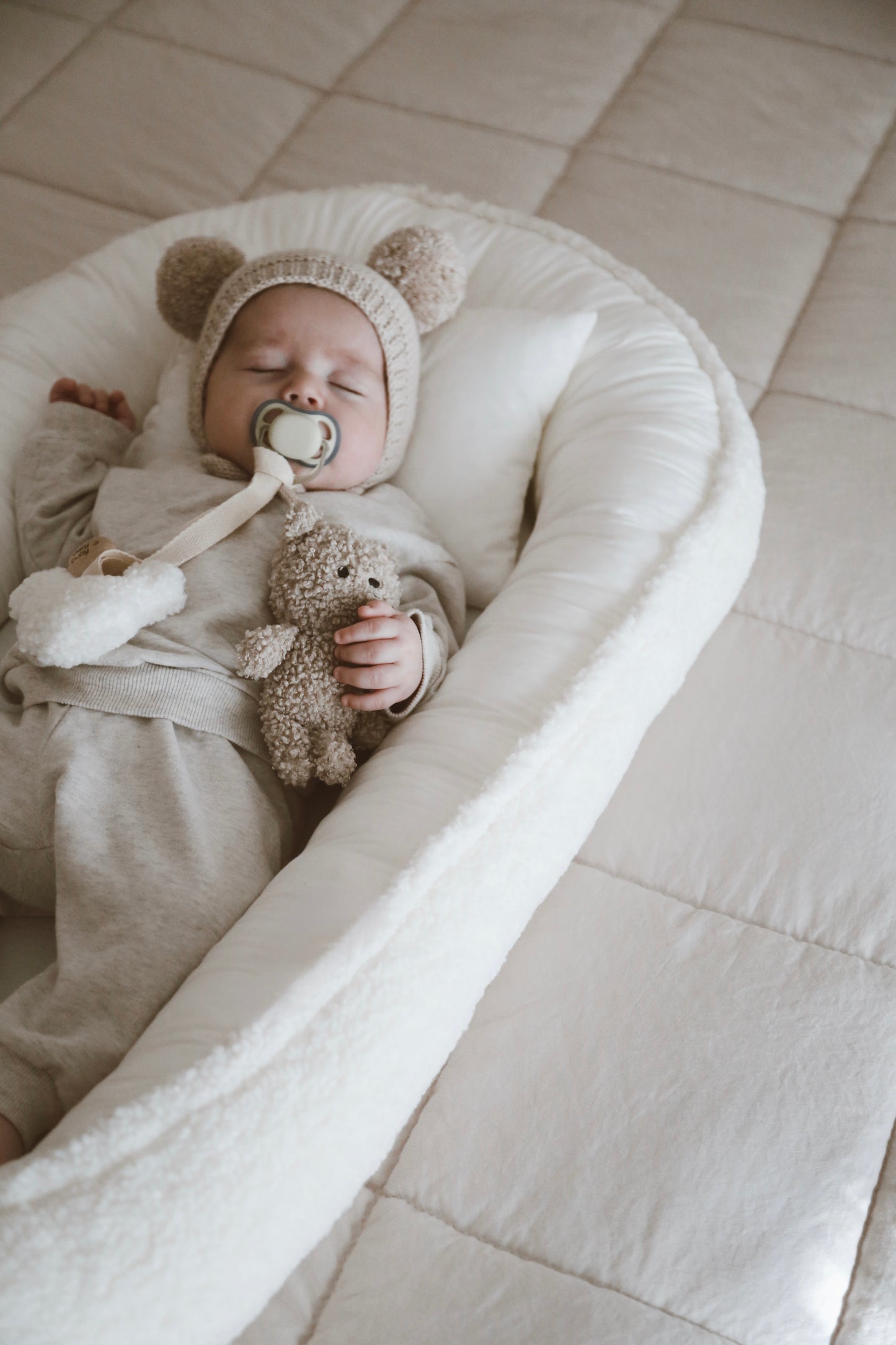 TEDDY GNEZDO ZA BEBE