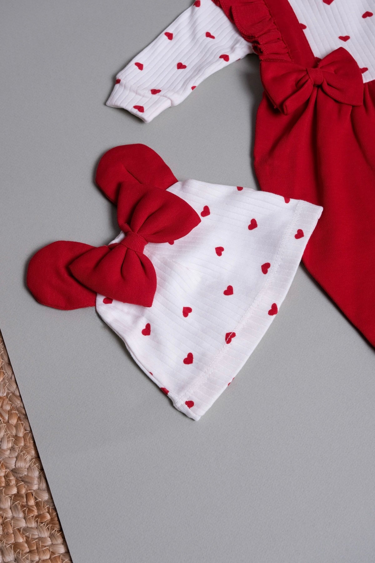 KOMBINEZON I KAPA SRCE