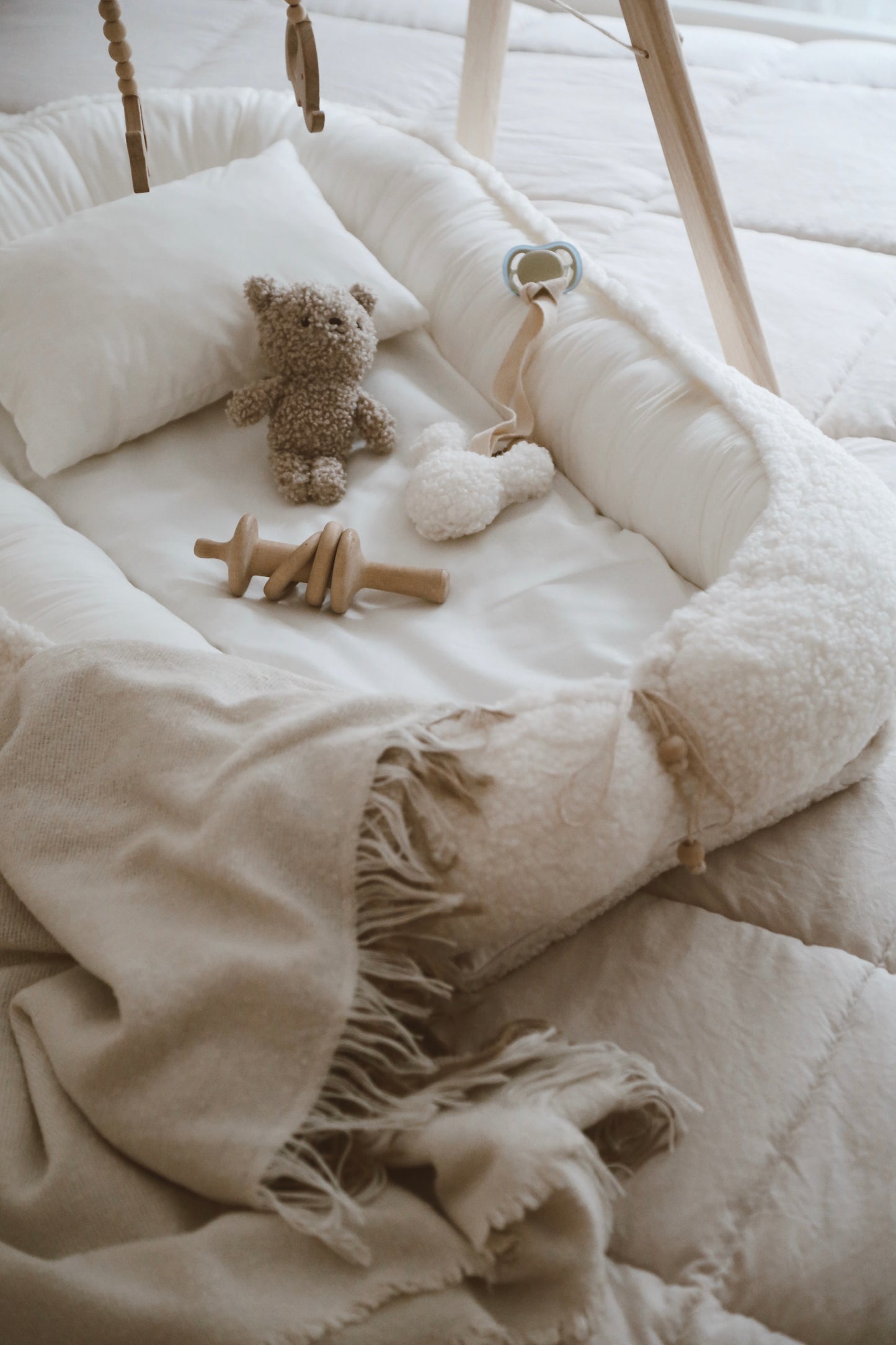 TEDDY GNEZDO ZA BEBE