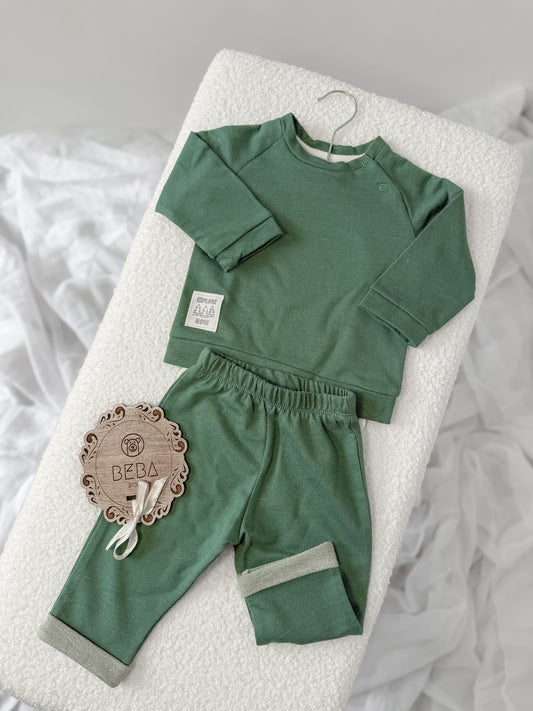 KOMPLET MAJICA I PANTALONE