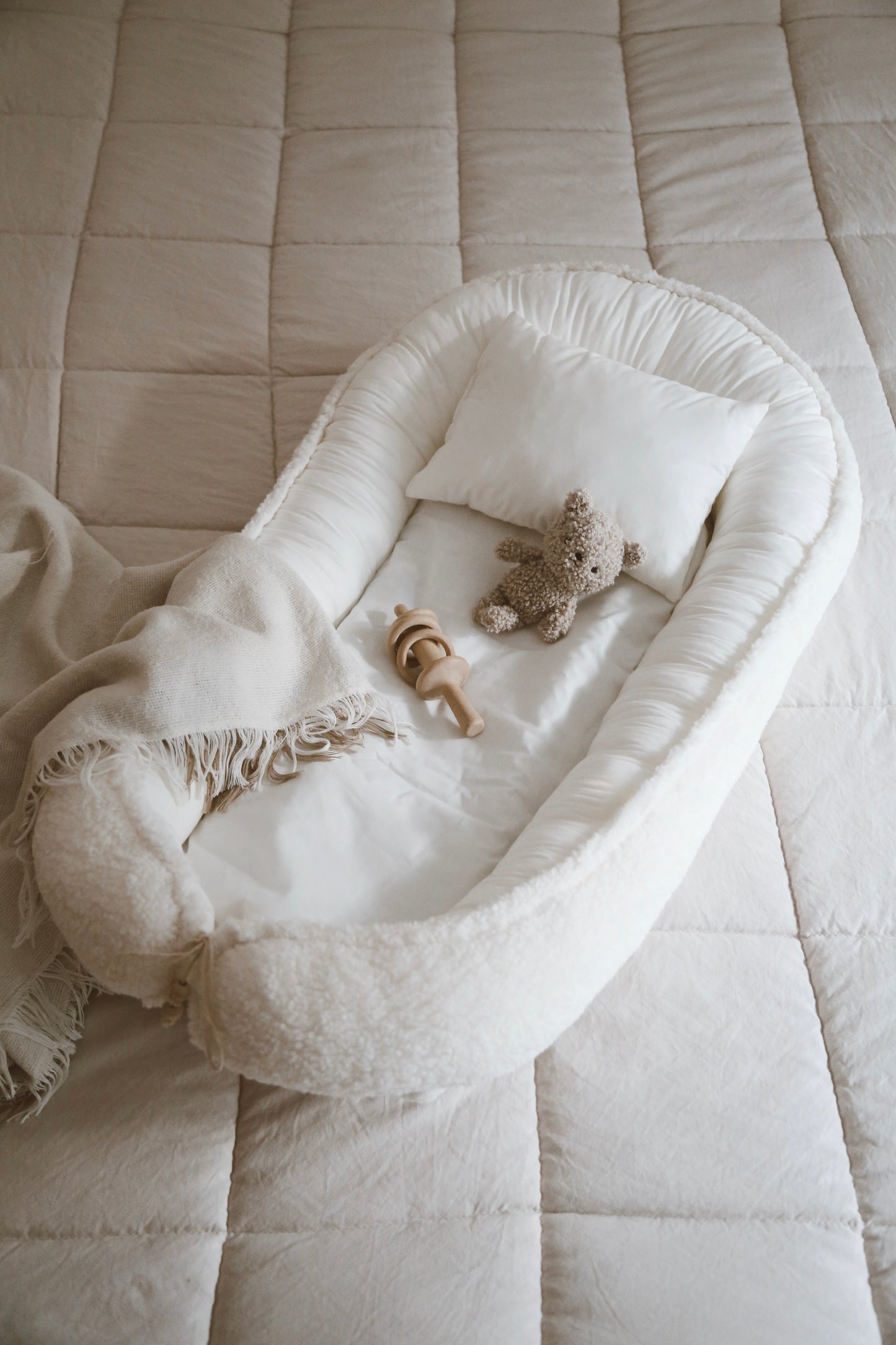 TEDDY GNEZDO ZA BEBE