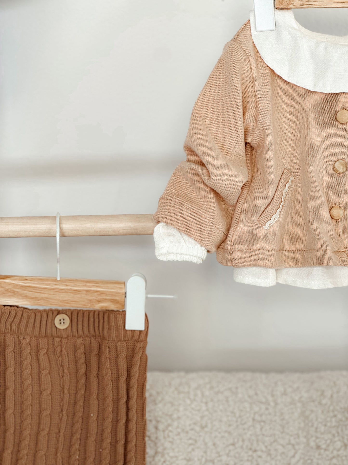 DŽEMPER, KOŠULJA I HELANKE