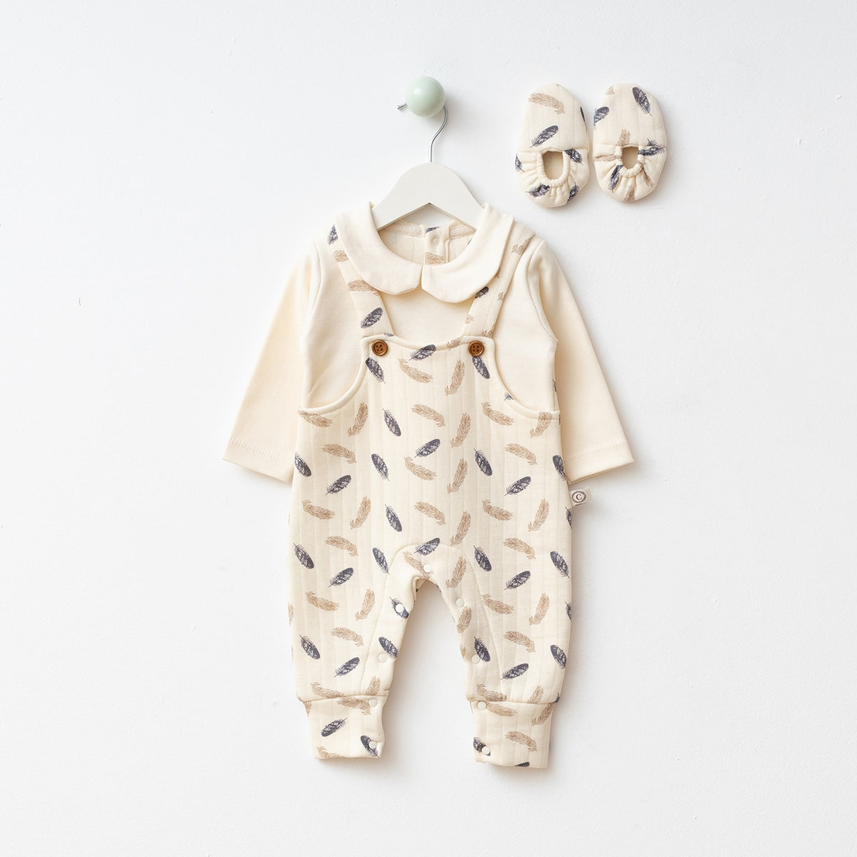 KOMBINEZON NA TREGERE SA PATOFNICAMA