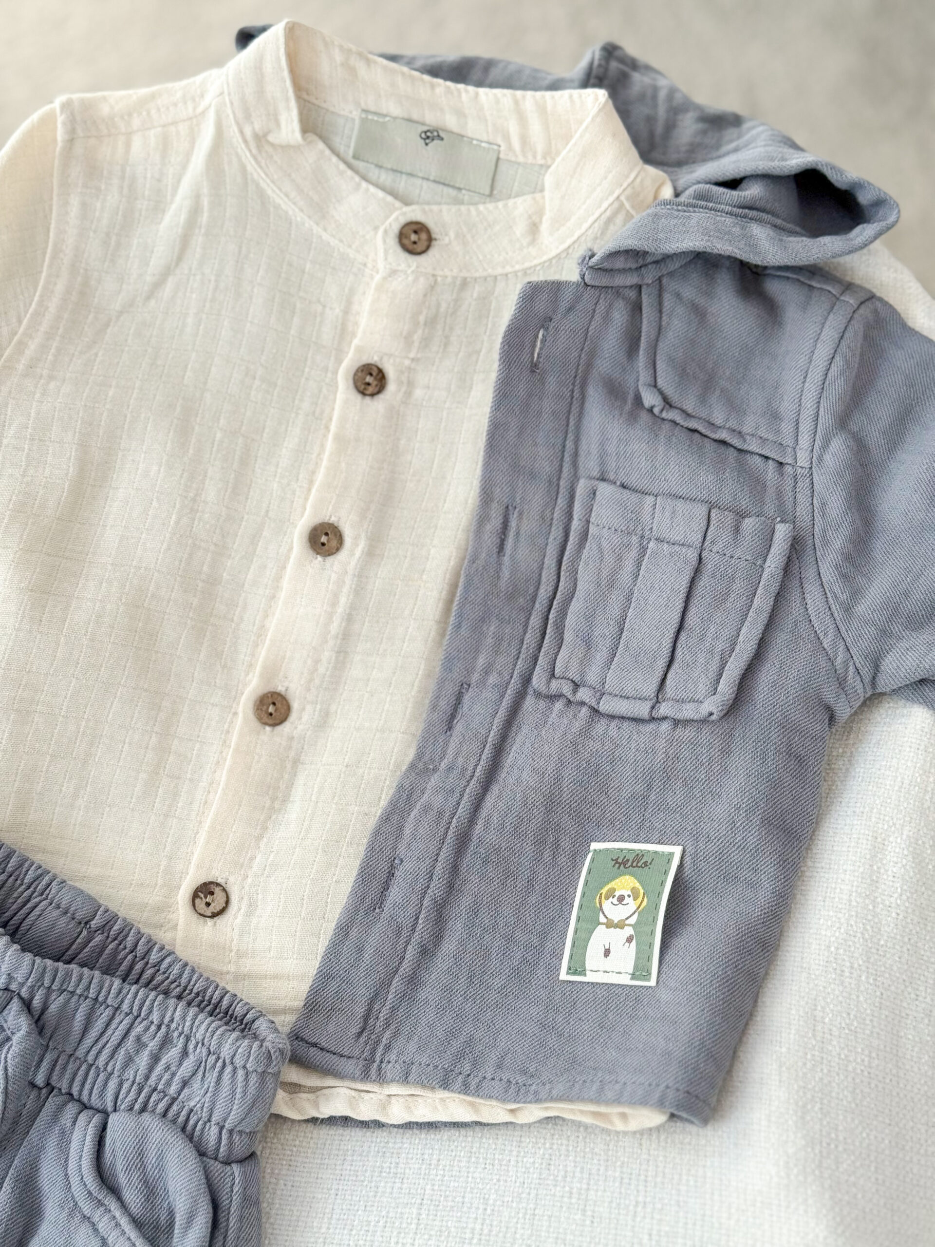 JAKNICA SA KAPULJAČOM, KOŠULJICA I DŽEPARKE - Slika 6