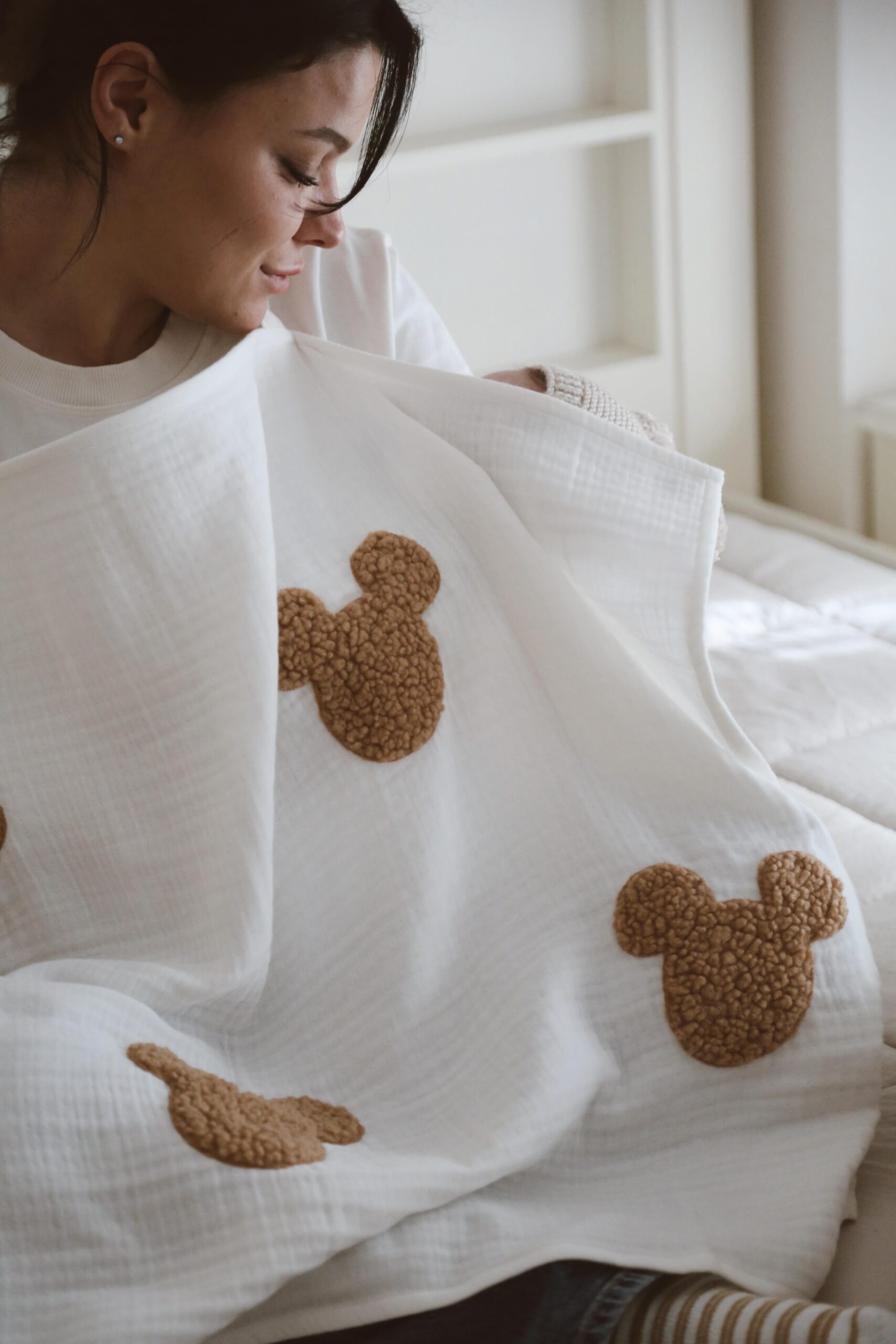 TEDDY MICKEY POKRIVAČ ZA DOJENJE - Slika 5