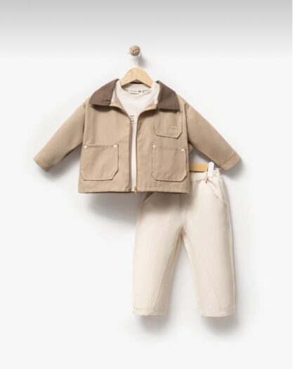 JAKNICA I PANTALONE SA MAJICOM U SETU