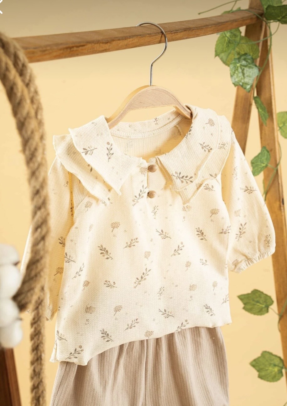 LIORA BLUZA I ŠORTS SA CVETNIM DETALJIMA - Slika 4