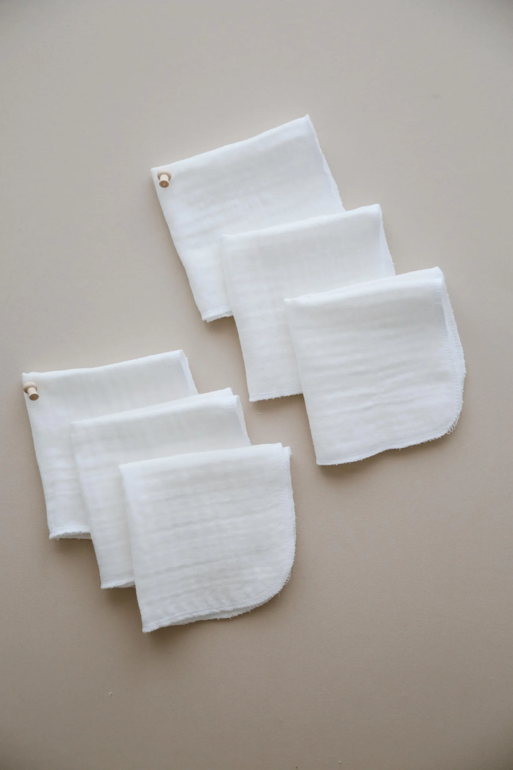 SET OD 6 BELIH MUSLIN MARAMICA
