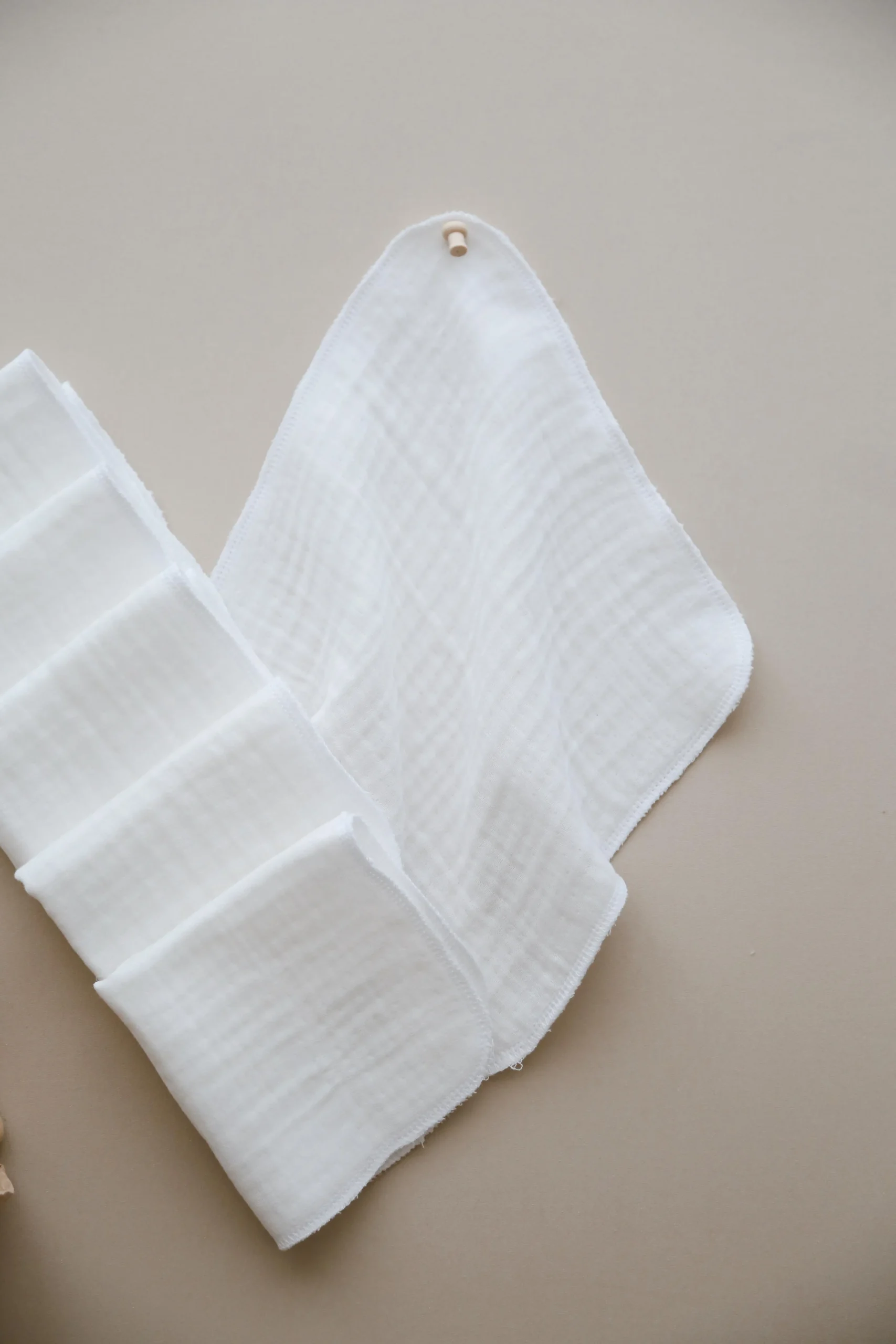 SET OD 6 BELIH MUSLIN MARAMICA - Slika 2