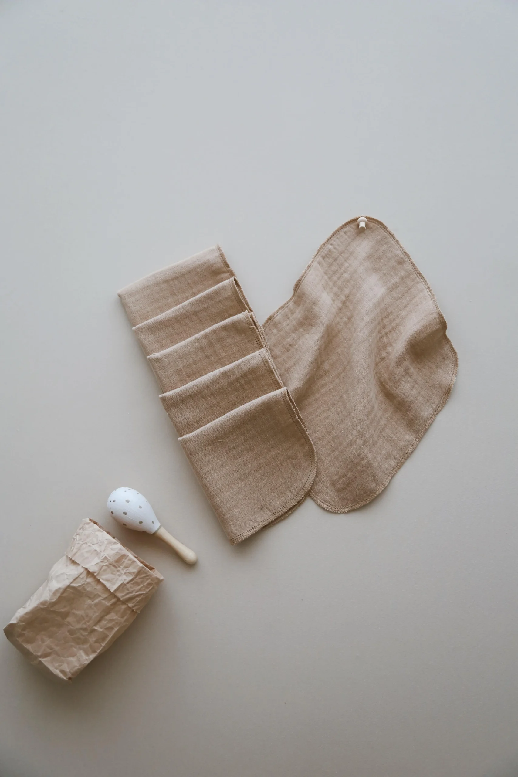 SET OD 6 MUSLIN MARAMICA KAPUĆINO